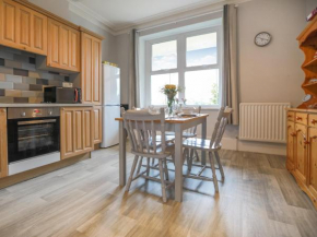 Oak - Uk38687
